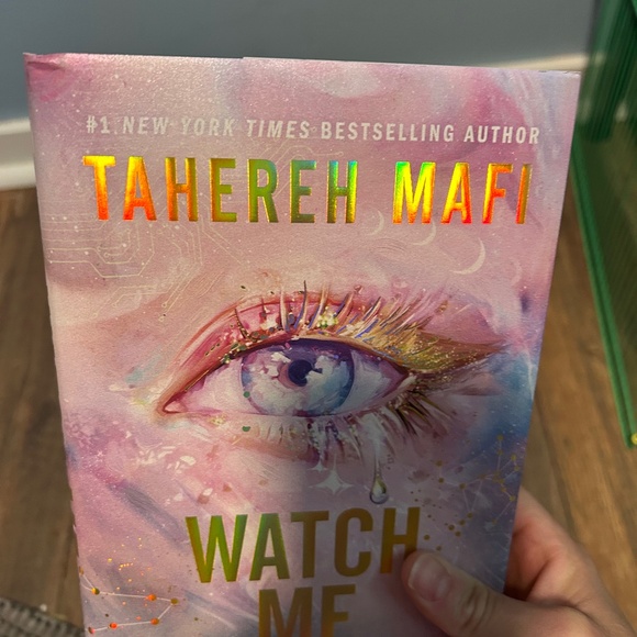 Watch Me and Shatter Me by Tahereh Maf - Picture 5 of 5